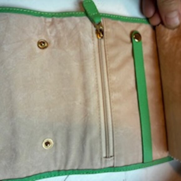 Green leather Travel Jewlery organizer, Velvet lining, Tie closure - Picture 3 of 6
